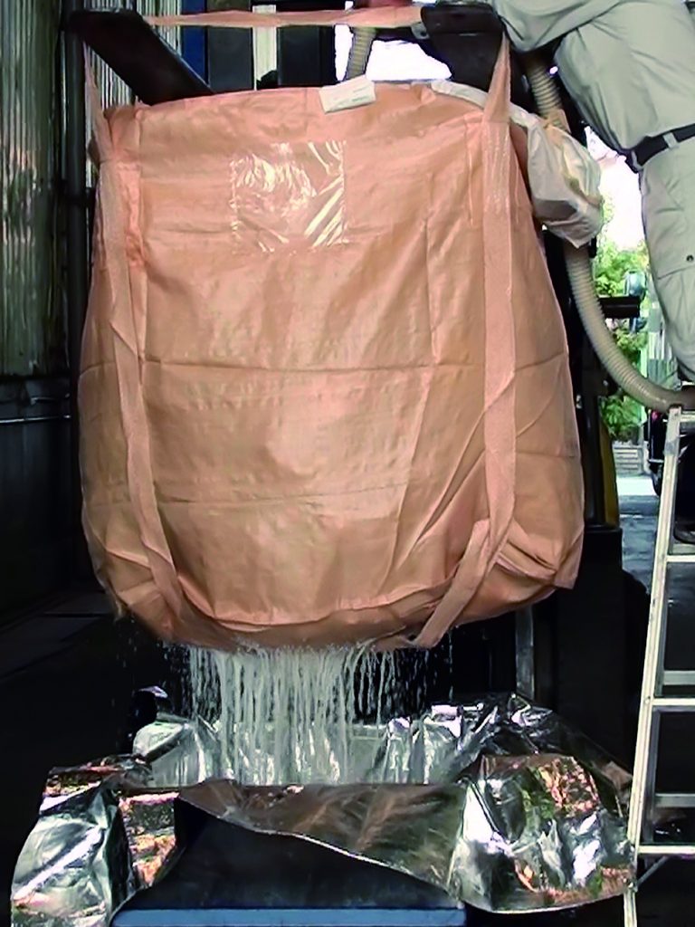 水切りバッグ排出口ありタイプ